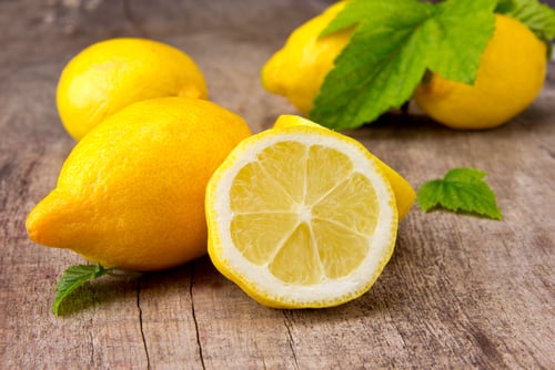 酸的食物：檸檬